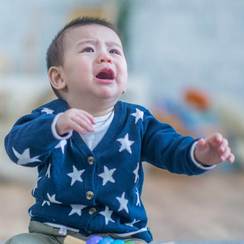 اضطراب جدایی SAD در نوزادان